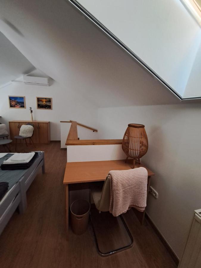 Rozsa Apartman Keszthely Exterior foto