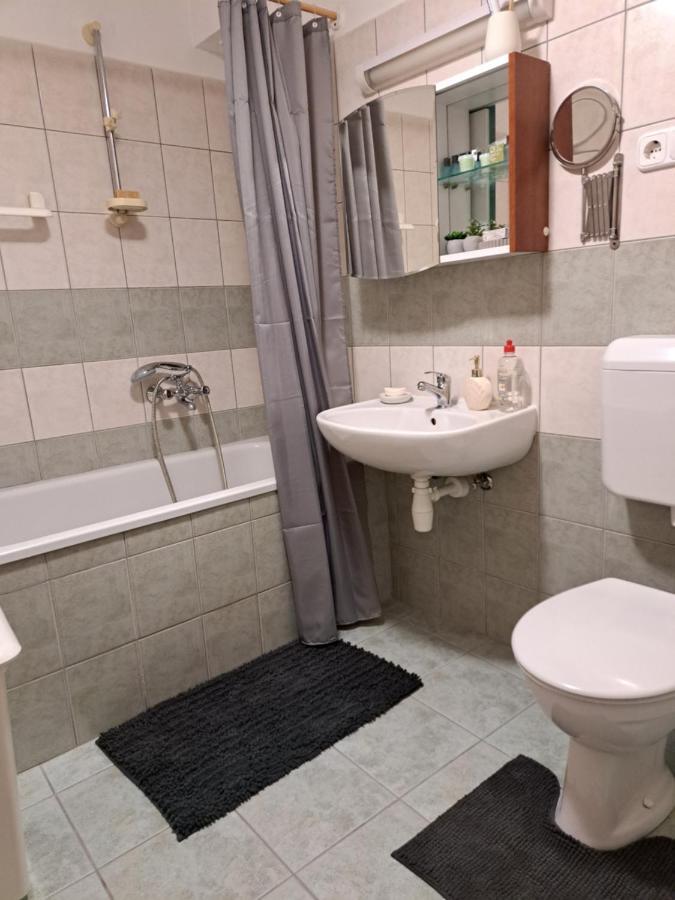 Rozsa Apartman Keszthely Exterior foto
